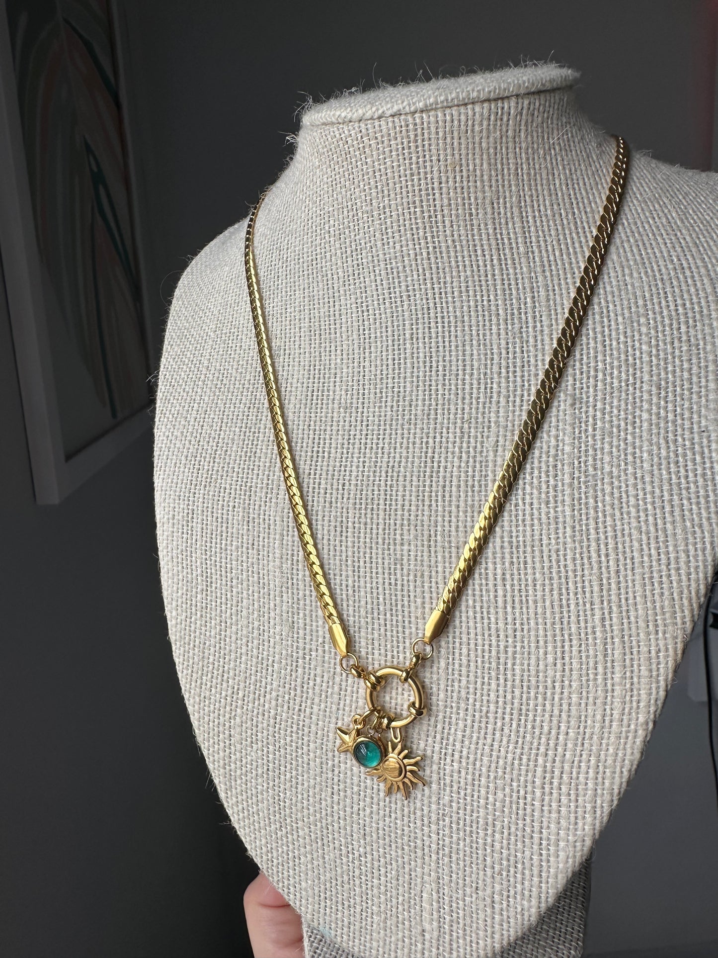Nila necklace