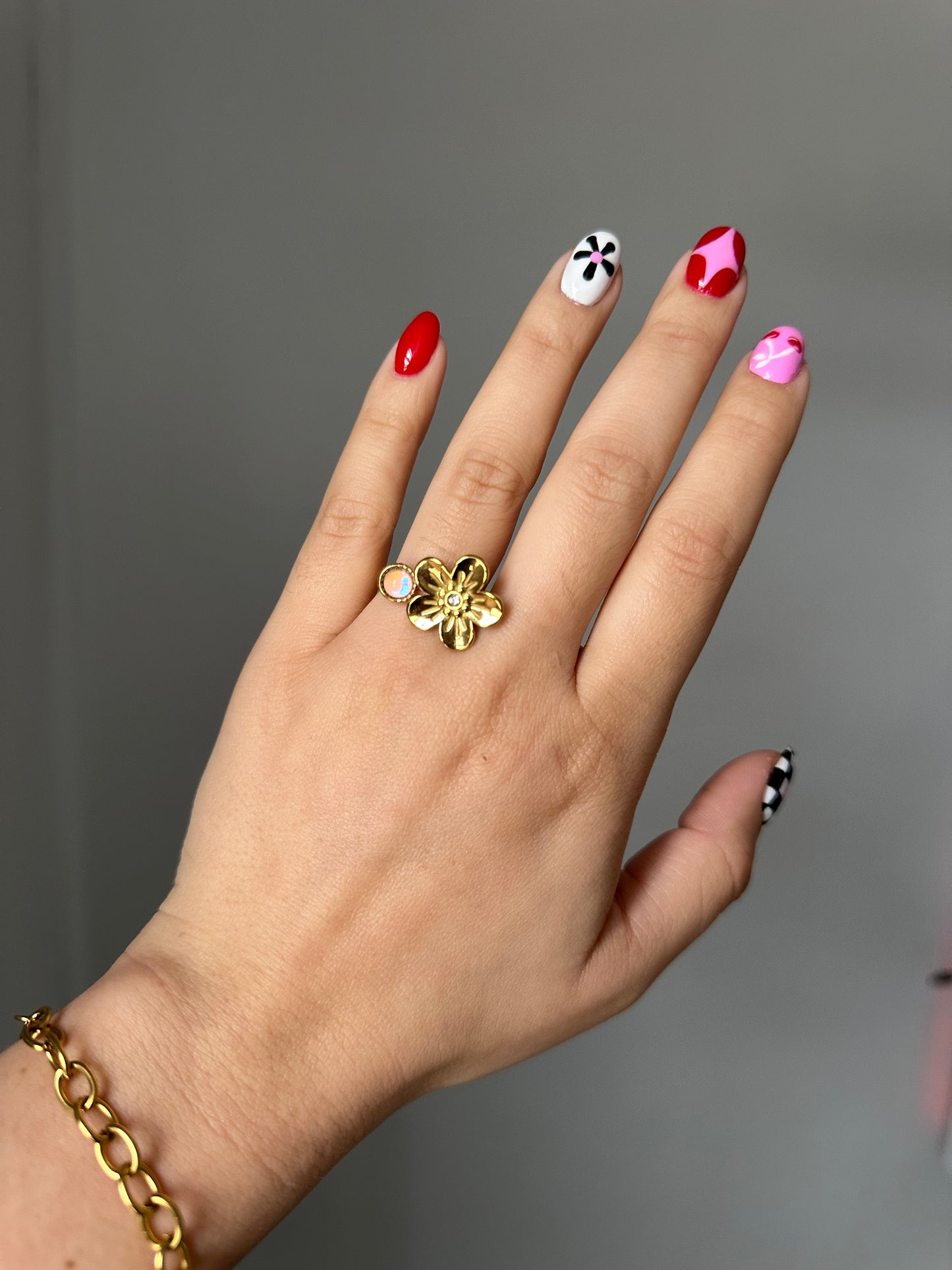 Daila rings