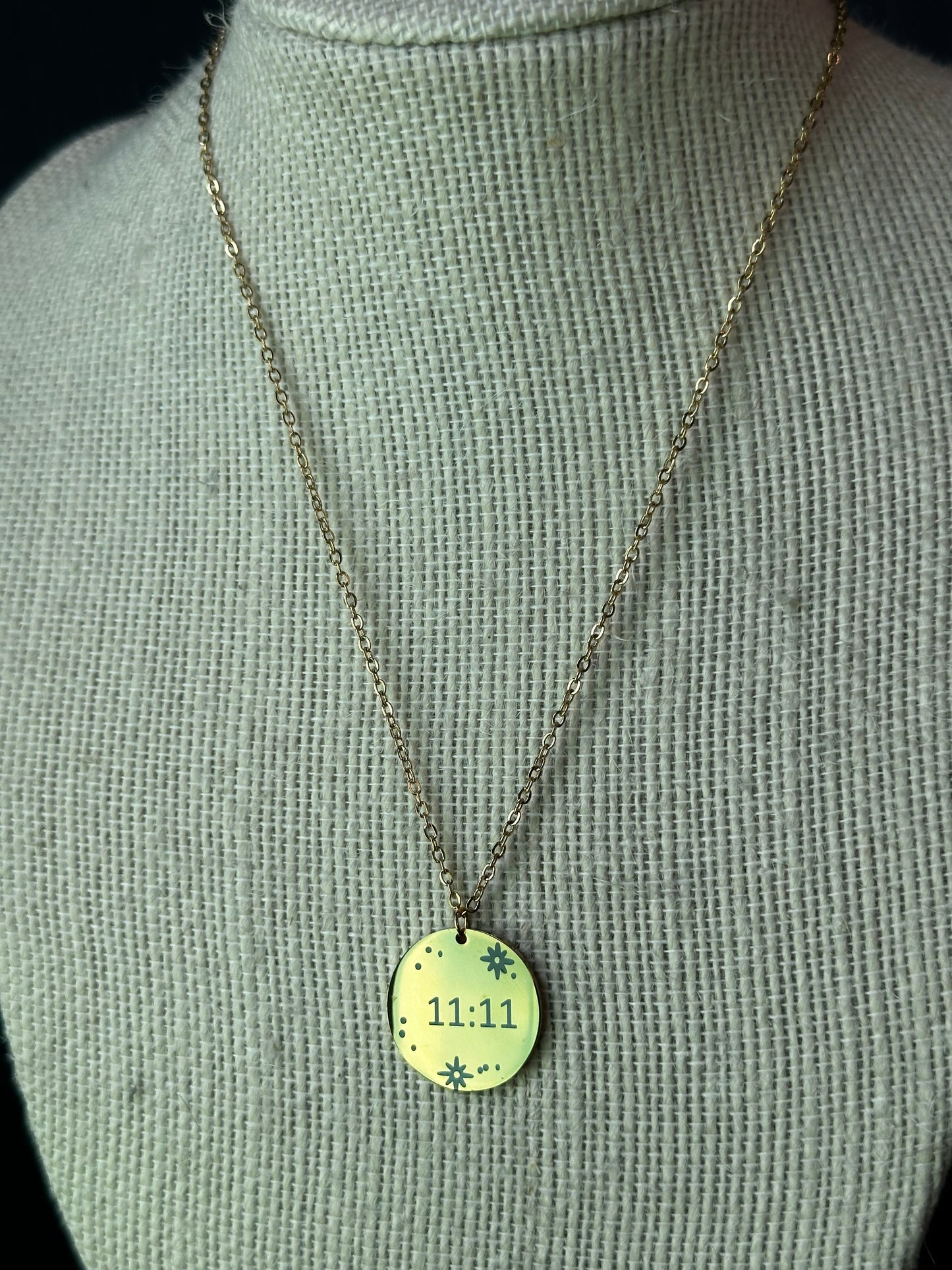 11:11 circular