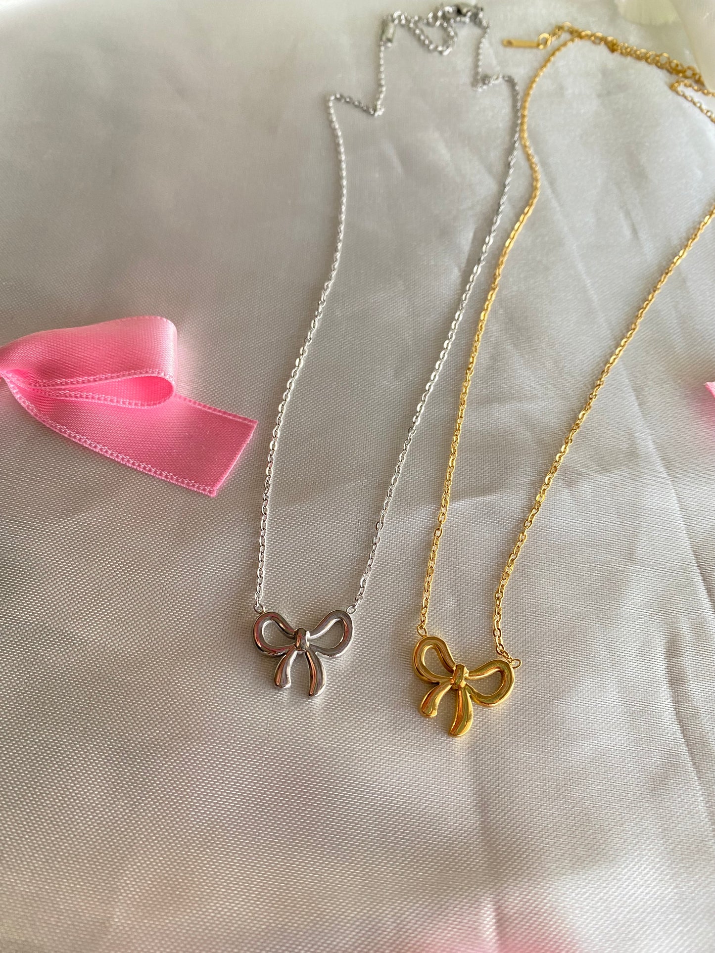 Dolly necklace
