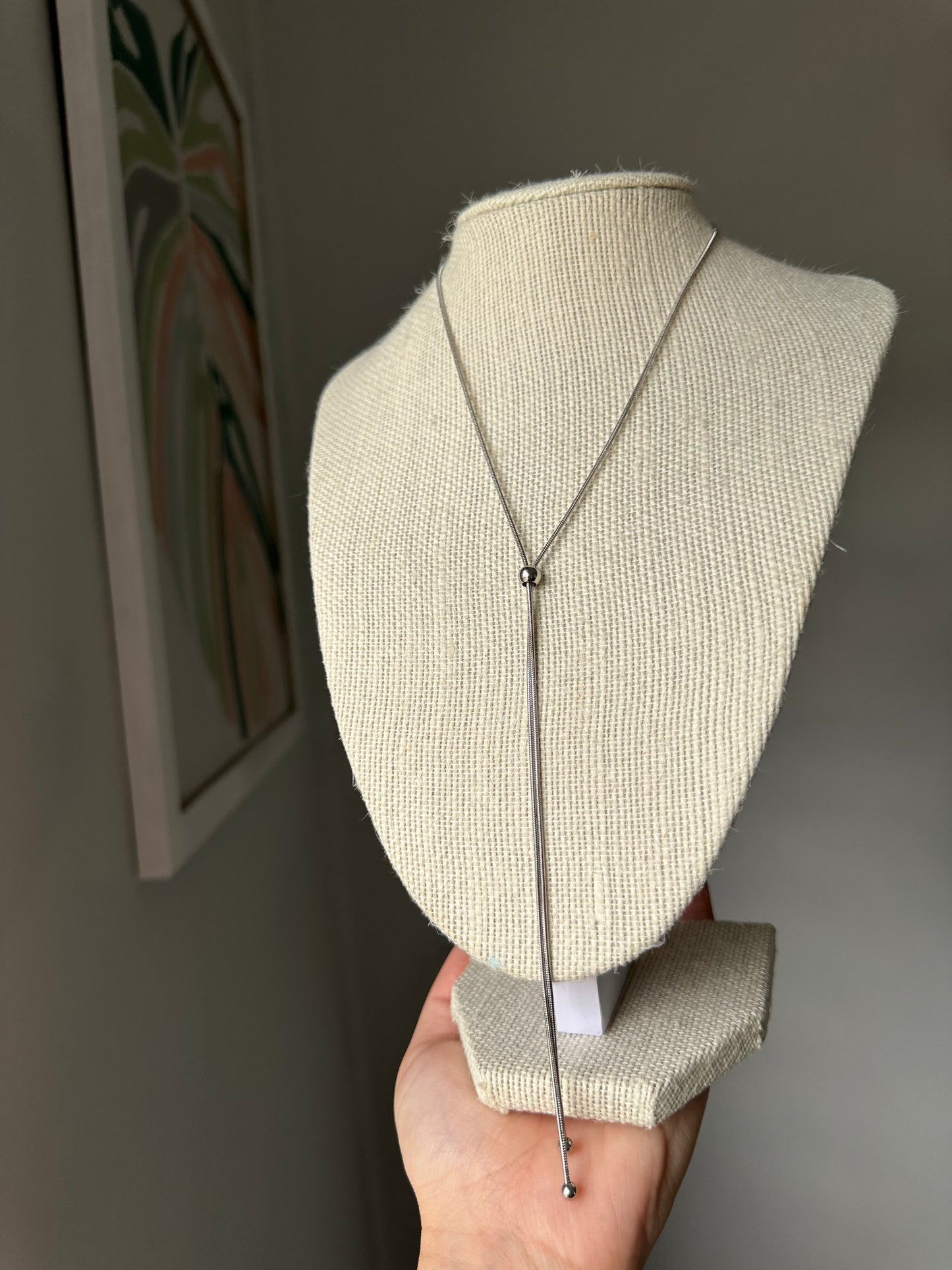 Ari necklace