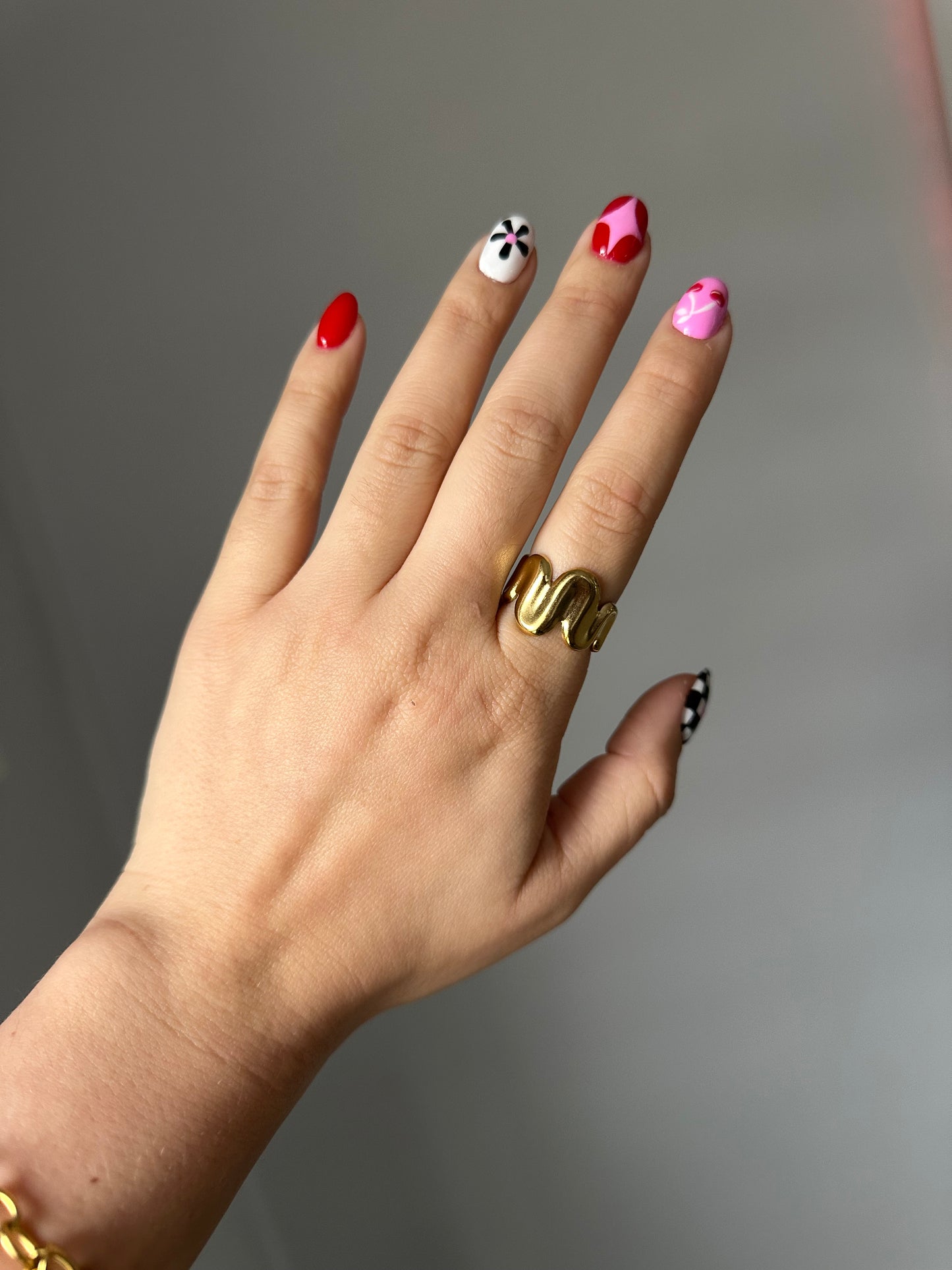 Sara rings