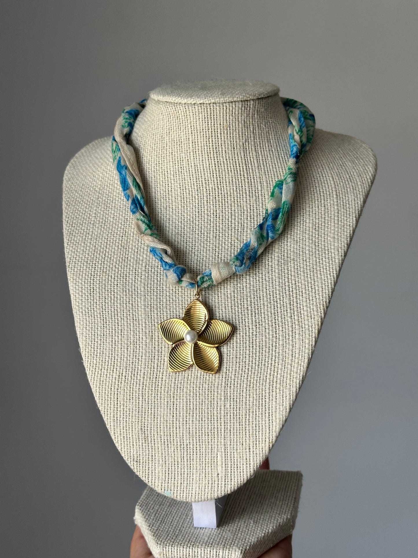 Acuarela necklace