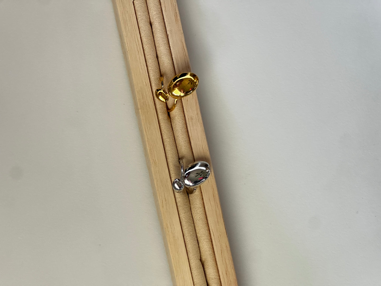 Oval ring