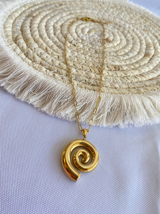 Caracol necklace