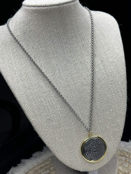 Padre nuestro necklace